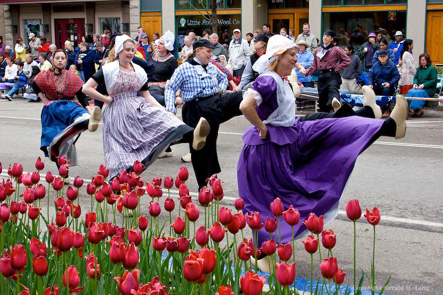 Các điệu nhảy trong mùa lễ hội tại Hà Lan.